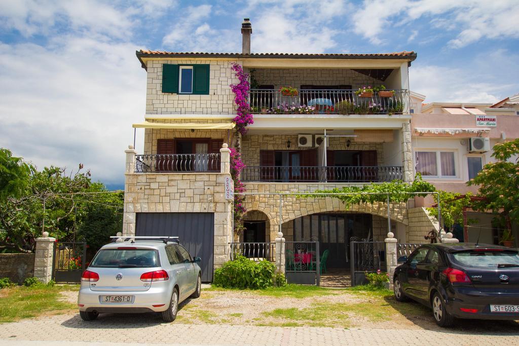 Apartments Bartul Sućuraj Dış mekan fotoğraf